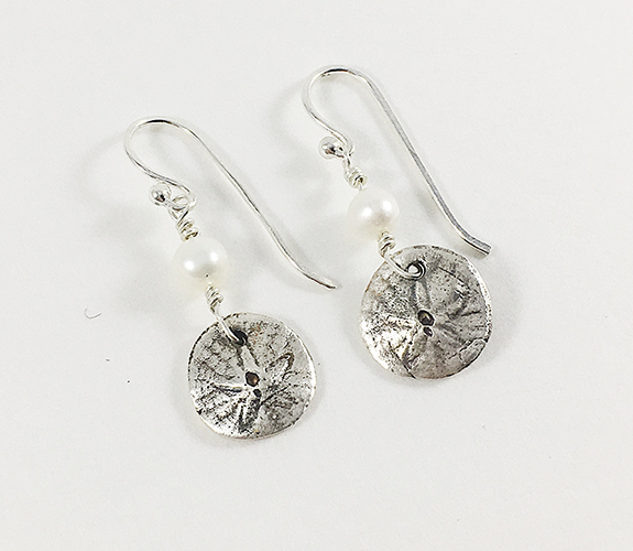 "Sand dollar" earrings - Andi Clarke